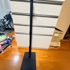 掃除機スタンドの画像