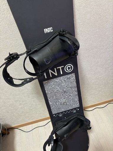 【早期取引でお値引き可！3点セット】FNTC スノーボードTNT C  ユニオンのビンディングセット　ストラータ