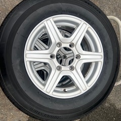 ハイエース　バリ溝　ブリヂストンの画像