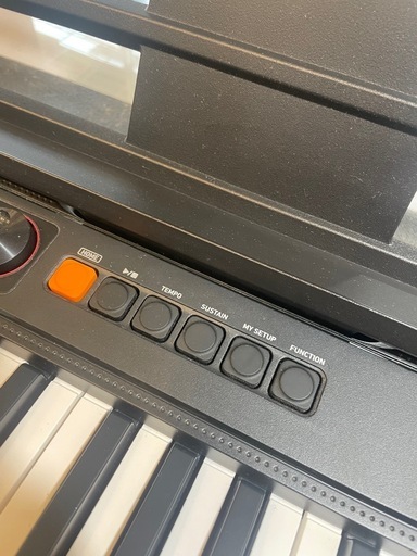 【CASIO】【電子ピアノ キーボード】クリーニング済み【管理番号12702】清