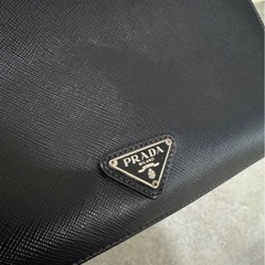 【定価15万円】PRADA プラダ　クラッチバッグ　レザーの画像