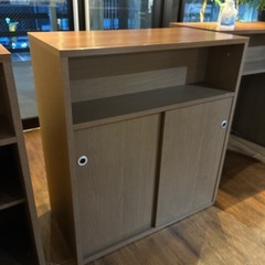 木製ハイカウンター受付カウンター手荷物棚 付き収納棚付き（扉付き）幅1200x奥行450✕ 高さ 1000mm定価34,890円の画像