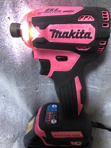 ①マキタ18vインパクトドライバTD171D中古美品オリジナルハウジング本体のみ