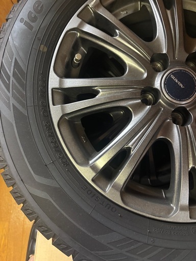 【プリウス用】195/65R15 スタッドレス4本 ヨコハマ ほぼ新品 2〜3ヶ月使用 アルミ付