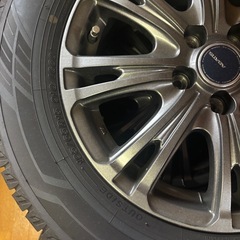 【プリウス用】195/65R15 スタッドレス4本 ヨコハマ ほぼ新品 2〜3ヶ月使用 アルミ付の画像