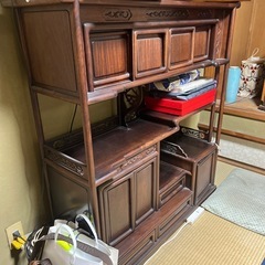 黒檀の飾り棚の画像