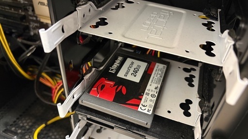 ディスクトップパソコン  i7  240SSD  メモリ16G