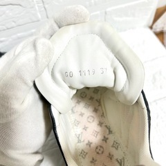 ルイヴィトン LOUIS VUITTON LVアークライトライン  24cm
の画像