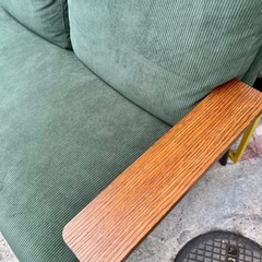 2人掛け ソファ コーデュロイ ファブリック 緑 グリーン アームソファ 2p 椅子 チェア リビング  ニトリ nitori NITORI コーデュロイ生地のコンパクトソファ 布張りタイプ GC03 Dkg YGR ダークグリーンの画像