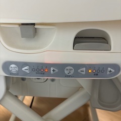 コンビ電動バウンサーの画像