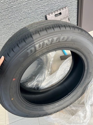 【ほぼ新品】ダンロップ タイヤ 225/60R16 4本セット 2025年製