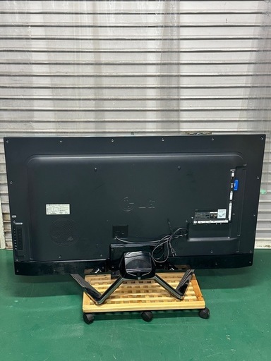 LG 55インチテレビ　
　55LM9600