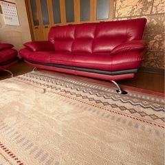 レザー赤ソファ モダンデザイン　ロゾ　REDの画像