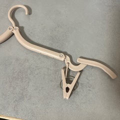 折り畳み式ハンガーの画像