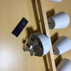 LEDシーリングライト リモコン付 4灯 LEDスポットライト 木目 おしゃれ 北欧 リビング 天井 ダイニング 照明 照明器具の画像