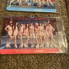 NiziU ステッカーの画像