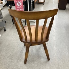 坂2602-1396 回転式ダイニングチェア ライトブラウン① キズ汚れ有りの画像