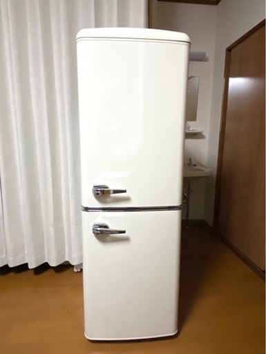 【2025年製】おしゃれなレトロ冷蔵庫