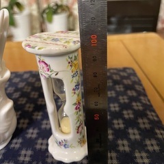 陶器製スプーン５本と白鳥のスプーン入れ、砂時計、小物入れのセットの画像