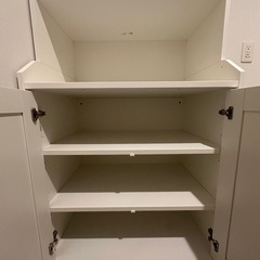 【受け渡し確定】IKEA : ハウ ガキャビネット扉2枚付きの画像