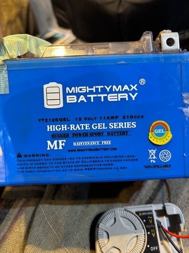  12V11A 高性能バッテリー　MIGHTYMAX 
