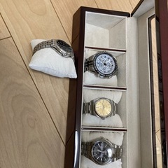 （即納可・価格交渉可・送料込）時計収納箱の画像