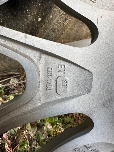 18インチ 8.5J ホイール スタッドレス 4本