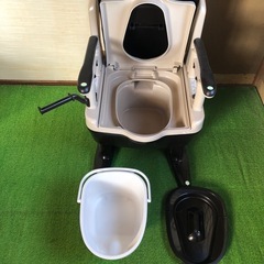 アロン化成ポータブルトイレの画像