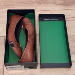 TOMMY HILFIGER　フラットシューズの画像