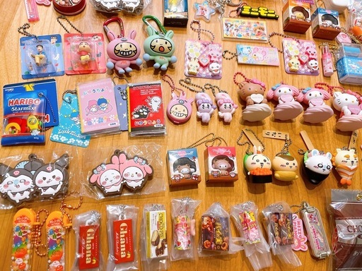 お菓子キーホルダー　ミニチュア