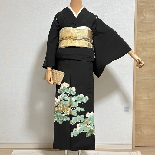 【極上の気品】黒留袖 5点セット 正絹 松 礼装バッグ 袋帯 結婚式 母親