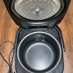 炊飯器の画像