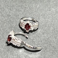天然石☆ガーネット☆ ピアス(指輪にもなる)の画像