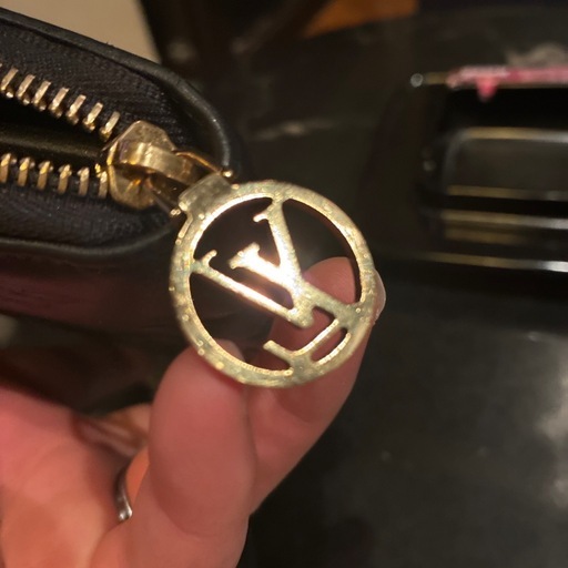 ルイヴィトン財布美品