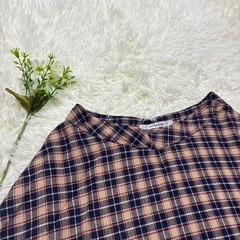 UNRELISH チェック柄　フレアスカート　ボタン付き　ひざ丈スカート　Mサイズ　可愛いの画像