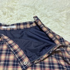 UNRELISH チェック柄　フレアスカート　ボタン付き　ひざ丈スカート　Mサイズ　可愛いの画像