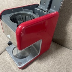 デロンギ(DeLonghi) ケーミックス ドリップコーヒーメーカー レッド 6杯用 CMB6-RD の画像