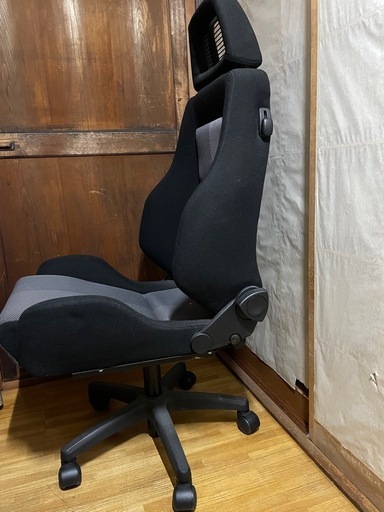 受取者決定　レカロ（RECARO）チェア
