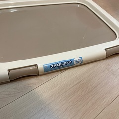 アイリスオーヤマの「フチもれしにくいペットトレーの画像