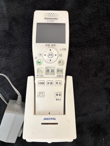 美品Panasonic VL-W603ドアホン子機&充電器　電池おまけ付き！二点セット！ 美品Panasonic VL-W603ドアホン子機&充電器 電池おまけ付き！二点セット！