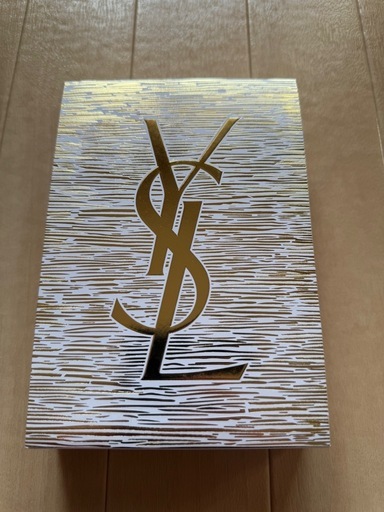 イヴ・サンローランの「YSL ミニ フレグランスセット」