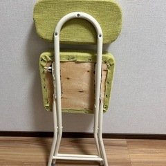 折りたたみチェアーの画像