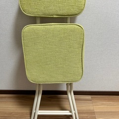 折りたたみチェアーの画像