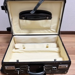 【機内持ち込み込可能】キャリーケースレインカバー付きの画像