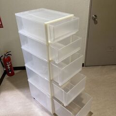 衣装ケース【無料】　半透明5段の画像