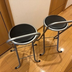 椅子、ハイチェアの画像