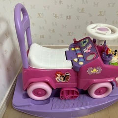 ディズニープリンセス　足蹴り車の画像