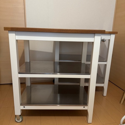 IKEA  イケア　キッチンワゴン　一台あたりの金額です。