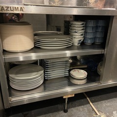 業務用ステンレス収納棚の画像