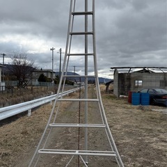 アルミ三脚脚立　全長360cm　11段　12尺の画像